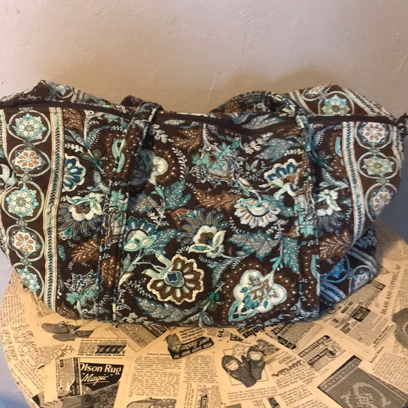 Vera Bradley Tote - Picture 1 of 3